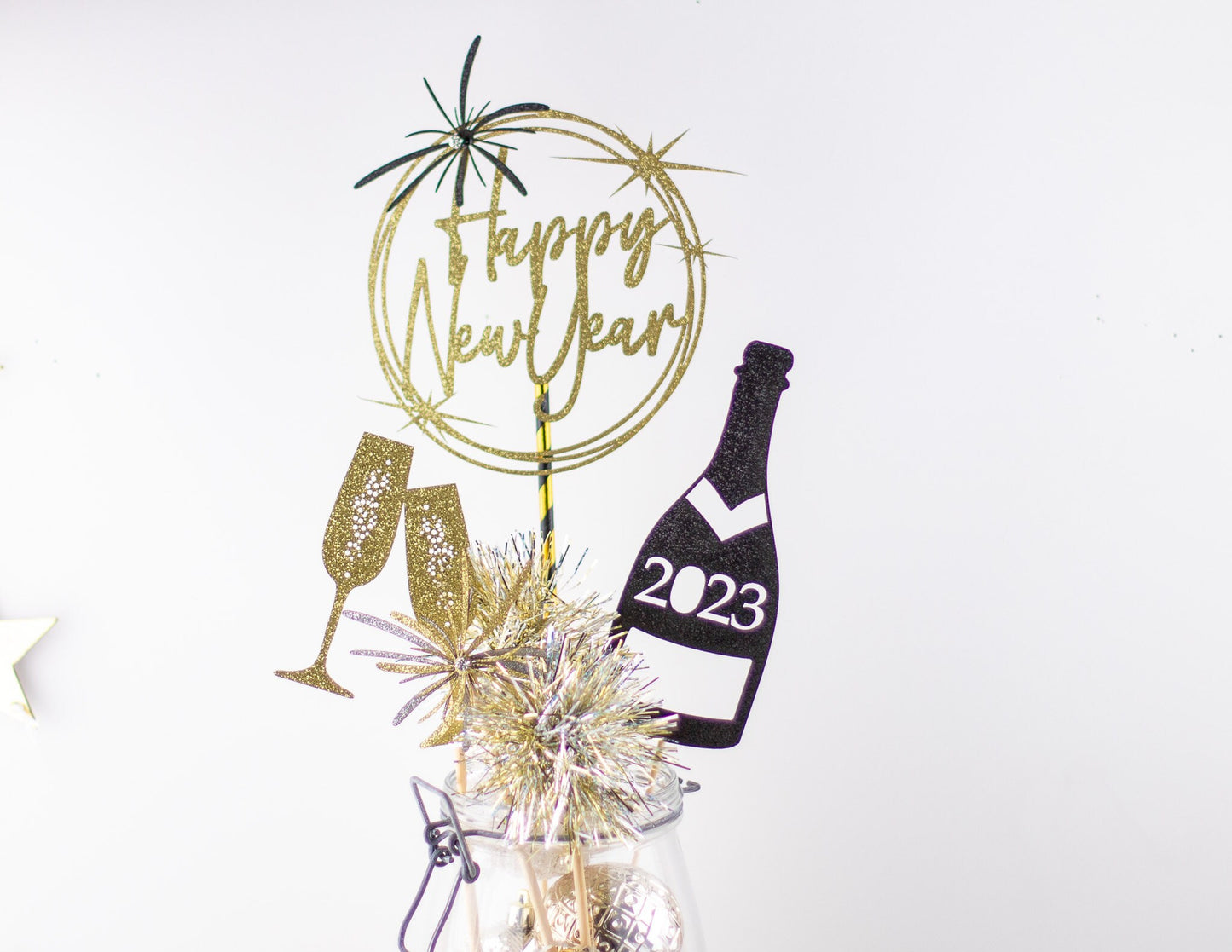 New Years Eve Decorations, Centerpiece, 2025, Happy New Year, Cheers, Glitter Confetti, Bubbly Bar, Party Decorations, Set of 6 pieces