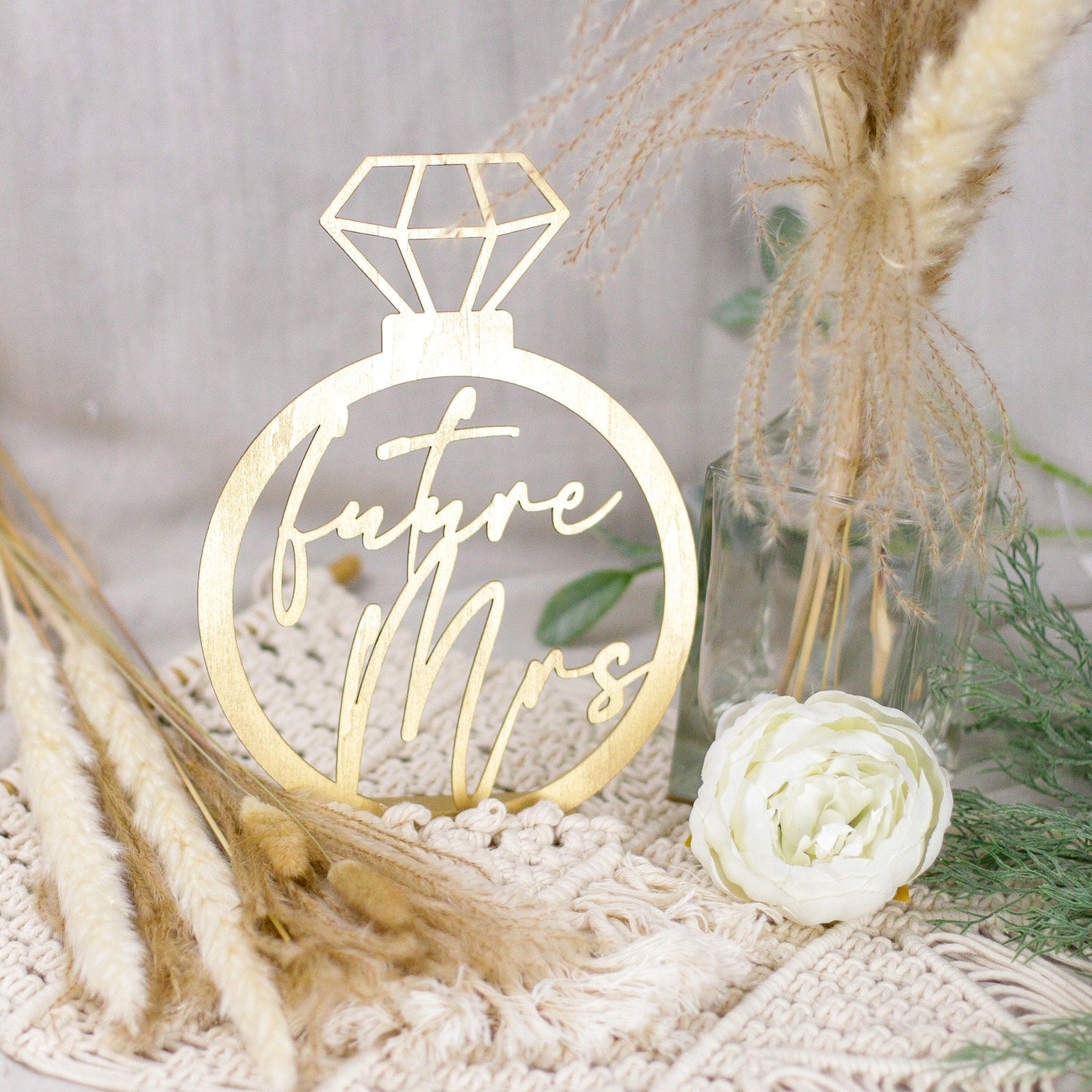 Future Mrs, Bridal Shower Decor Centerpiece, Wedding Shower Decorations, Bridal Shower Ideas, Boho Bridal Shower, Bridal Shower Sign