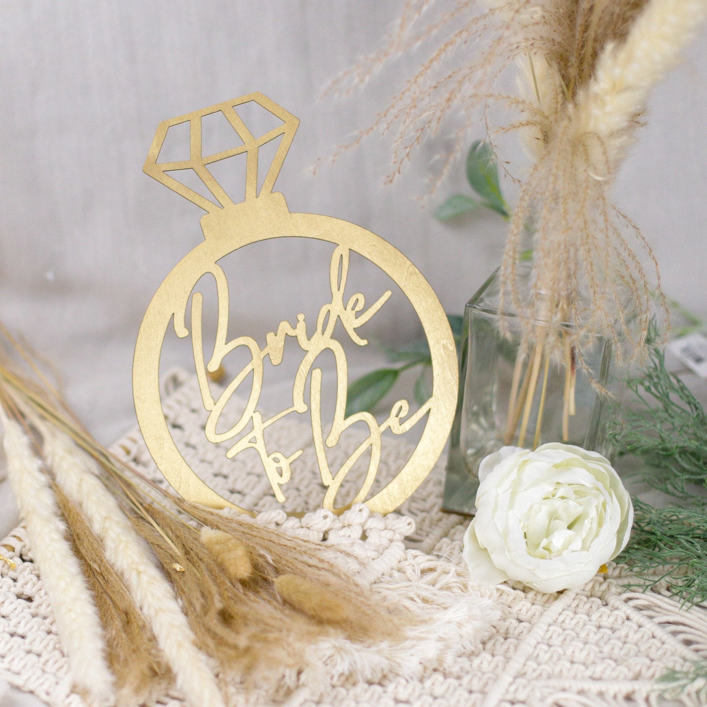 Bride To Be, Bridal Shower Decor Centerpiece, Wedding Shower Decorations, Bridal Shower Ideas, Boho Bridal Shower, Bridal Shower Sign